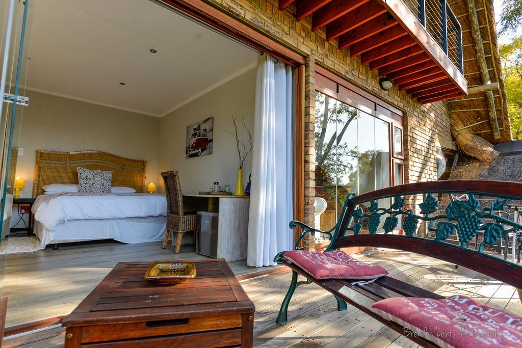 50 On Shepherd Boutique Guest House Sandton Exterior foto