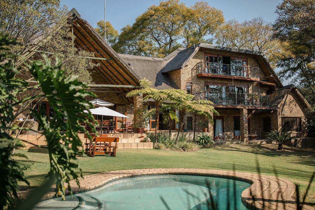 50 On Shepherd Boutique Guest House Sandton Exterior foto